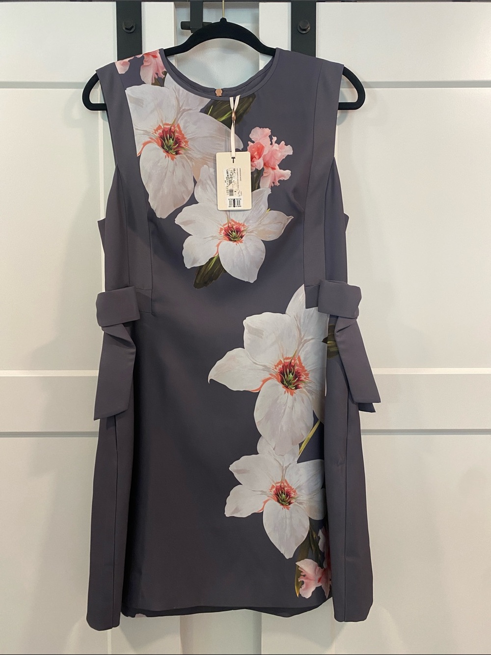 Nordstrom Gray Floral Sleeveless Shift Dress Size 4 European